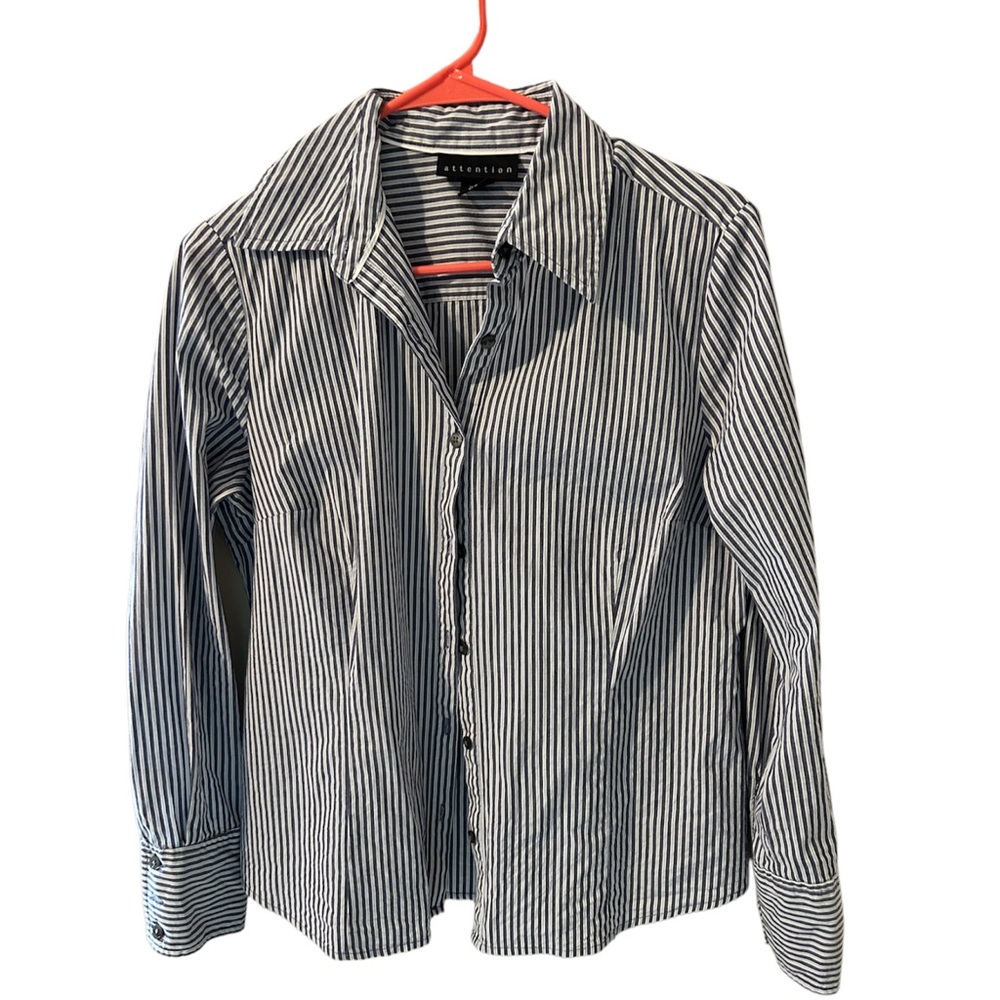 Attention women’s button down blouse😍👚👕